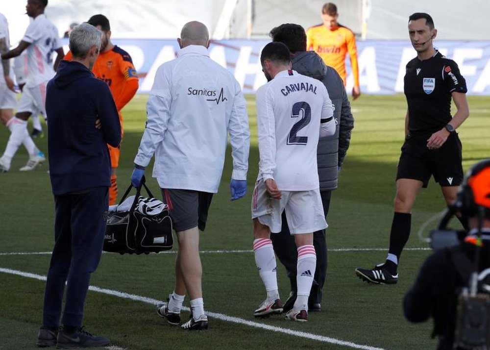 Madrid confirme la nouvelle lésion musculaire de Carvajal. EFE