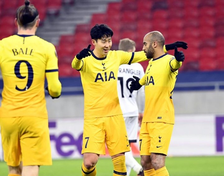 Tottenham abre vantagem com goleada na Europa League