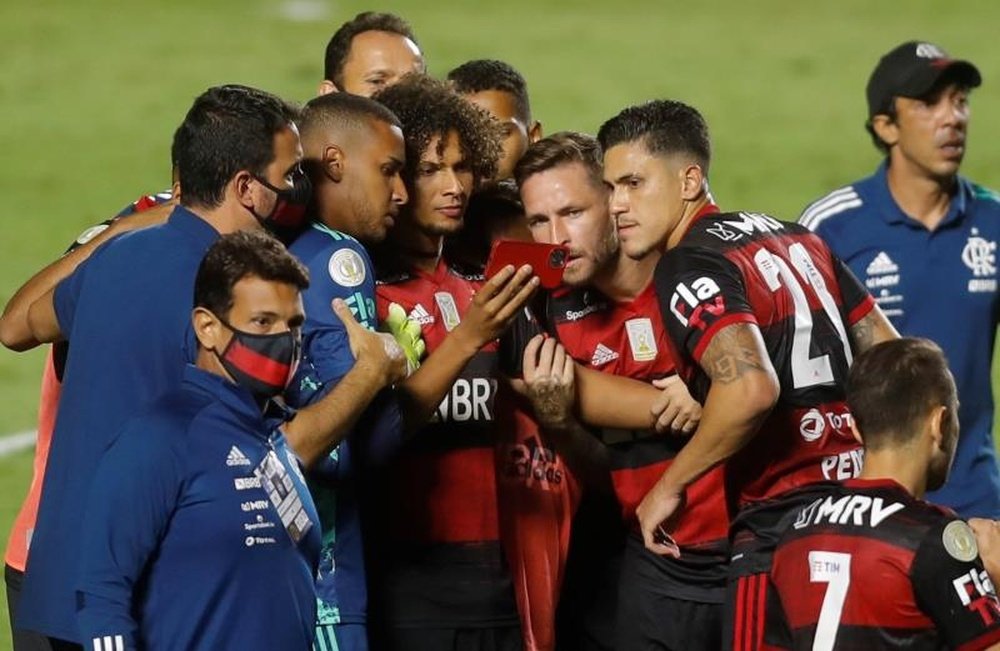 Flamengo assusta empresas interessadas em patrocinar o clube. EFE/Fernando Bizerra
