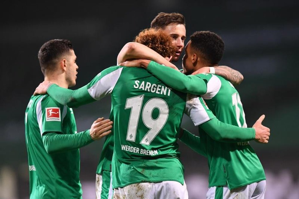 El Werder Bremen baja a la Tierra al Eintracht. EFE