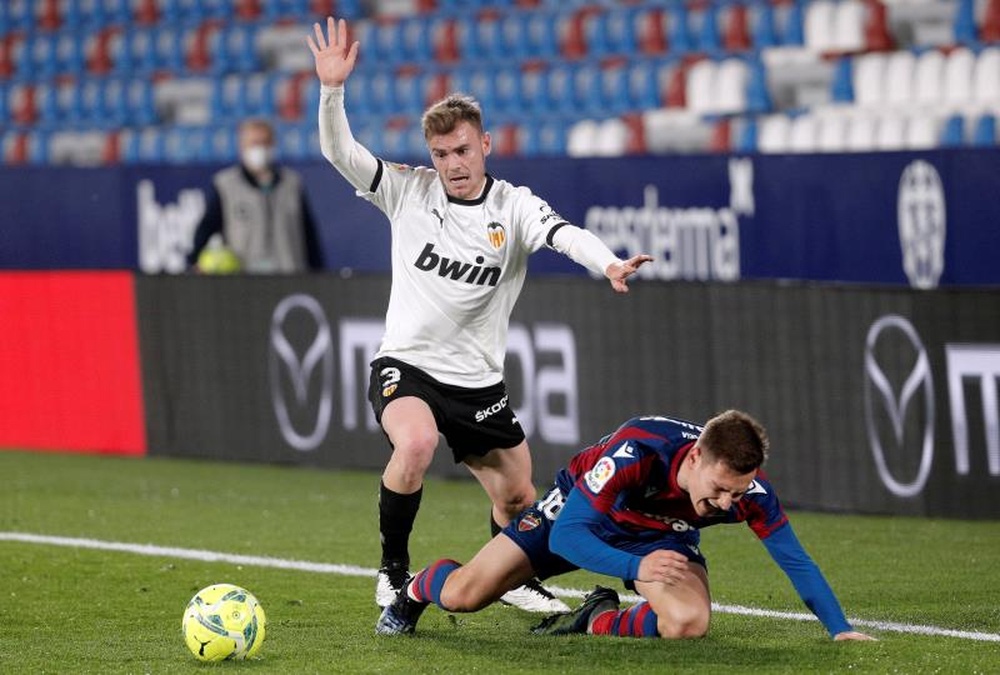 Levante y Valencia se verán las caras el próximo lunes 20 de diciembre. EFE