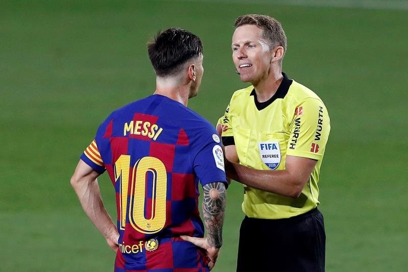 Alejandro Hernandez Hernandez will referee a Champions League game. EFE