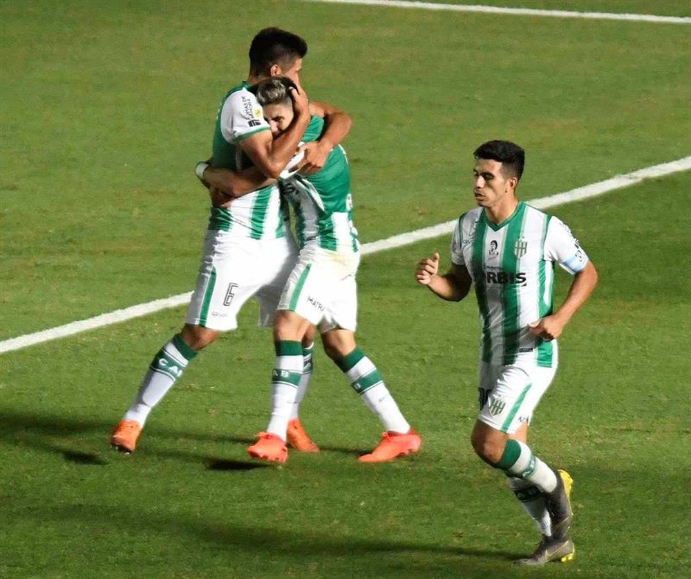 Banfield taladró a Independiente. EFE