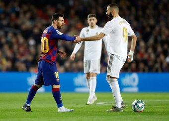 Karim Benzema prend la défense de Messi. EFE