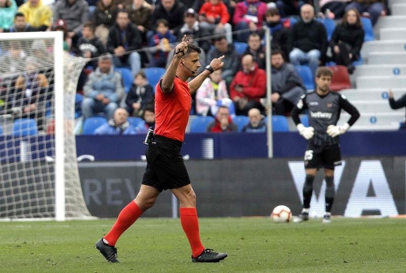 Gil Manzano, ante su tercer duelo entre Real y Madrid