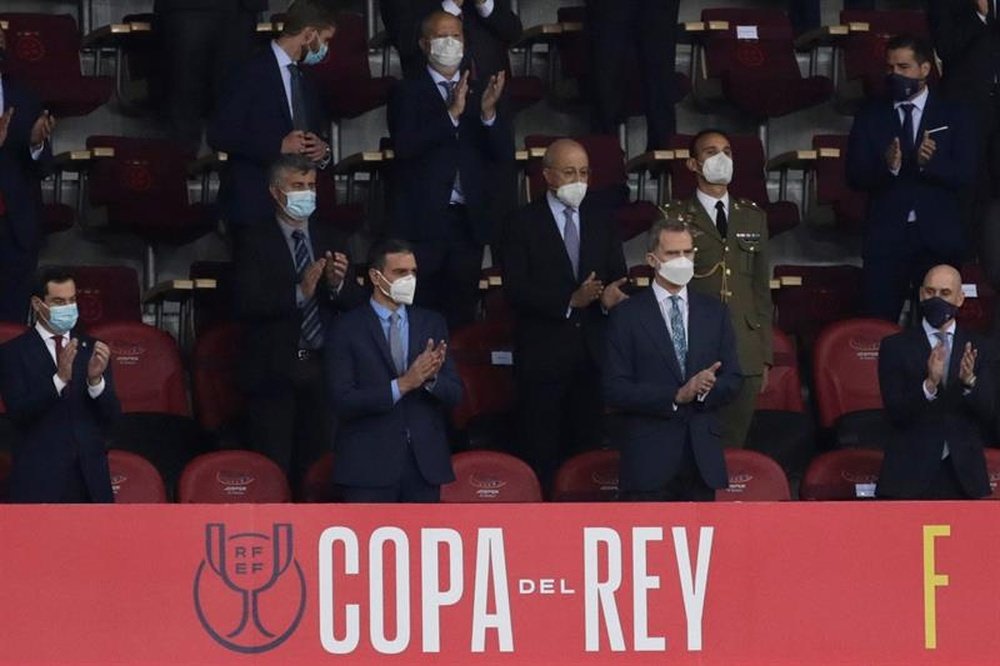 Primeiro-ministro da Espanha felicita o Barça pelo título da Copa do Rei. AFP