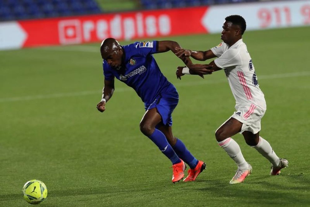 Allan Nyom becomes a Getafe player again. EFE