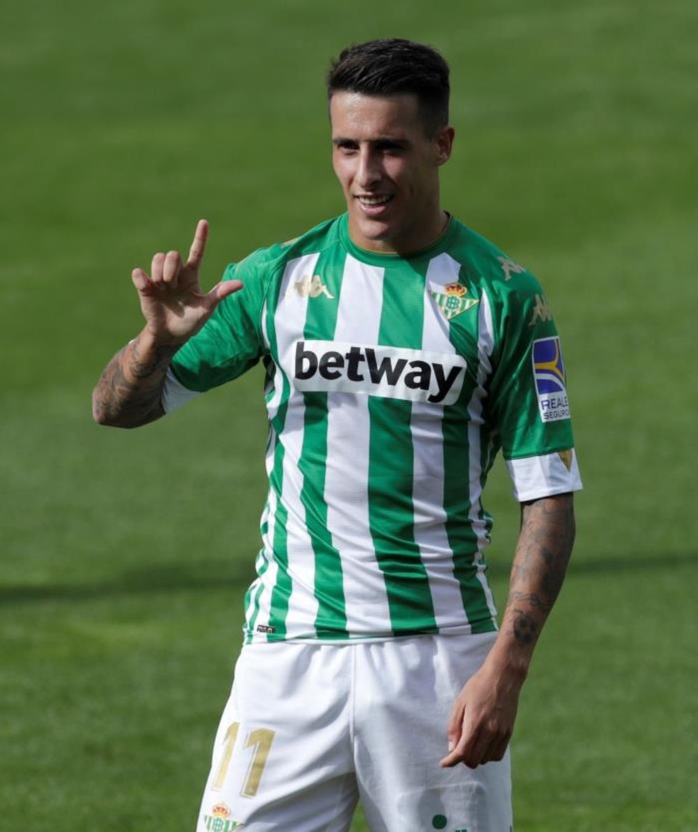 El extremo Cristian Tello, ex del Real Betis, celebra un gol. EFE/Julio Muñoz/Archivo