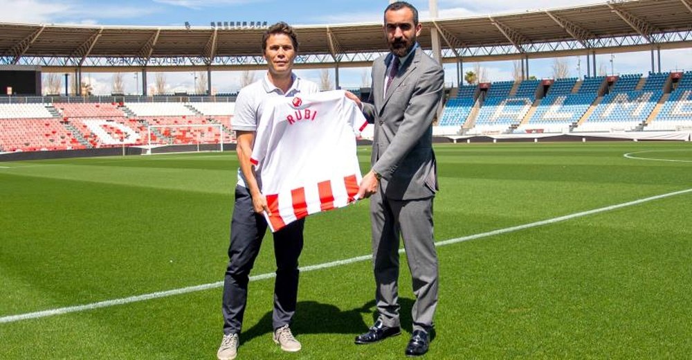 Rubi es el nuevo entrenador del Almería. EFE