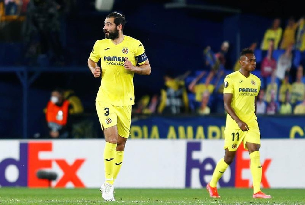 La prolongation de Raúl Albiol, priorité de Villarreal. EFE/Domenech Castelló