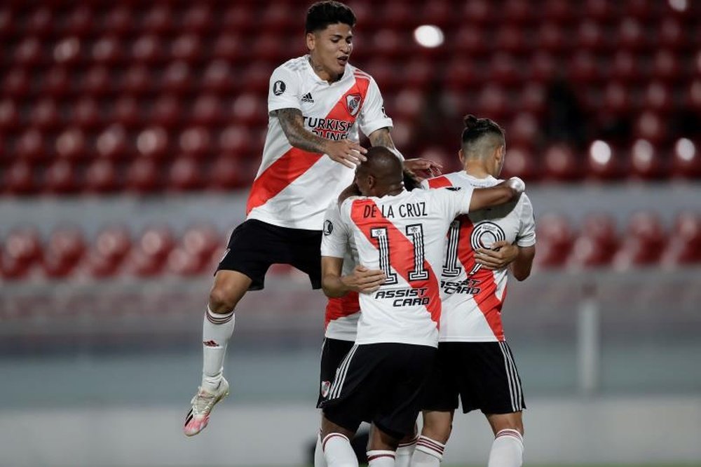 Perdió la vida el chófer del autobús de River. EFE