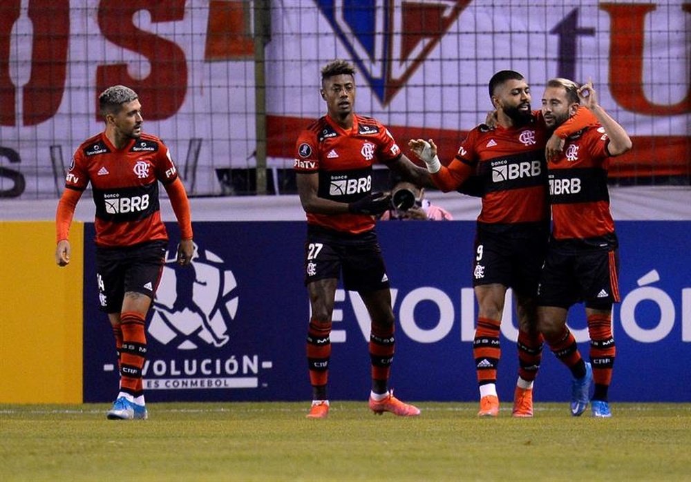 Flamengo aguarda proposta do Atlético de Madrid por Muniz. AFP