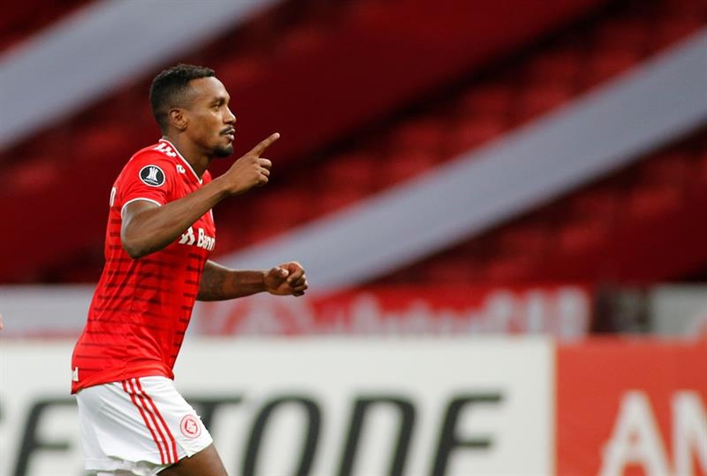 Sem Edenílson, Inter esbraveja por não remarcação de jogos. EFE/Silvio Ávila