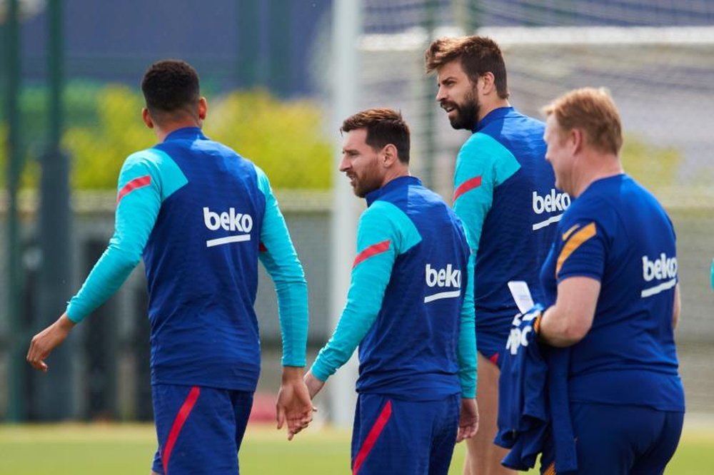 Messi y Araujo se reencontrarán, pero esta vez en bandos contrarios. EFE