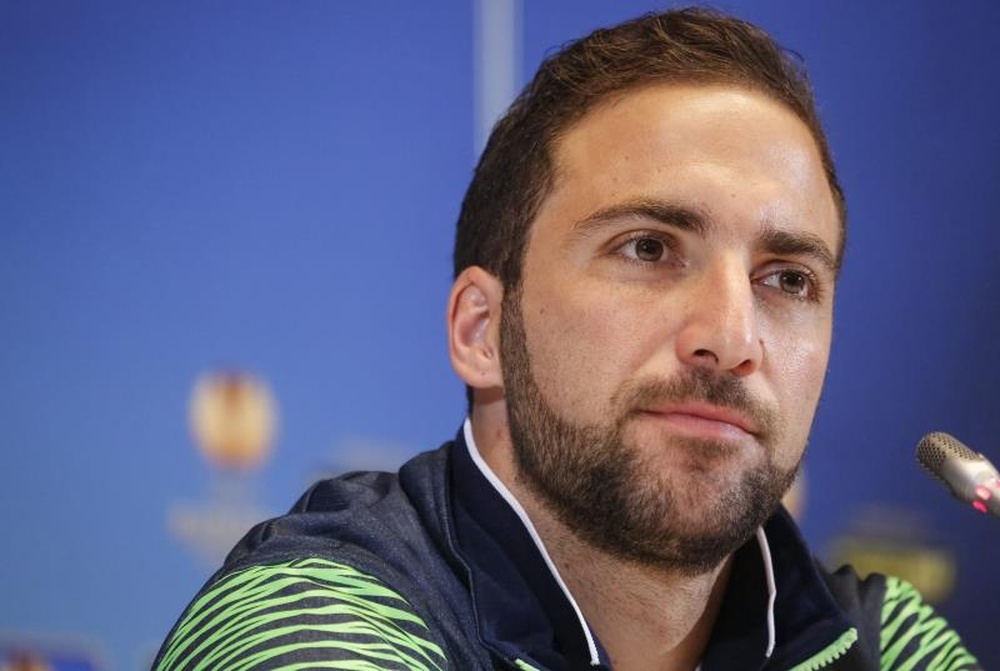 Higuaín se asemeja con Julián Álvarez. EFE