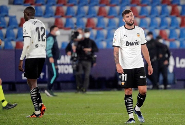 El Villarreal quiere llevar a Cutrone de vuelta a España