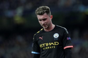 Fernandinho and Laporte had to go off injured against Wolves. EFE