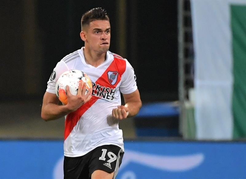 River Plate could sign Santos Borre in January. EFE