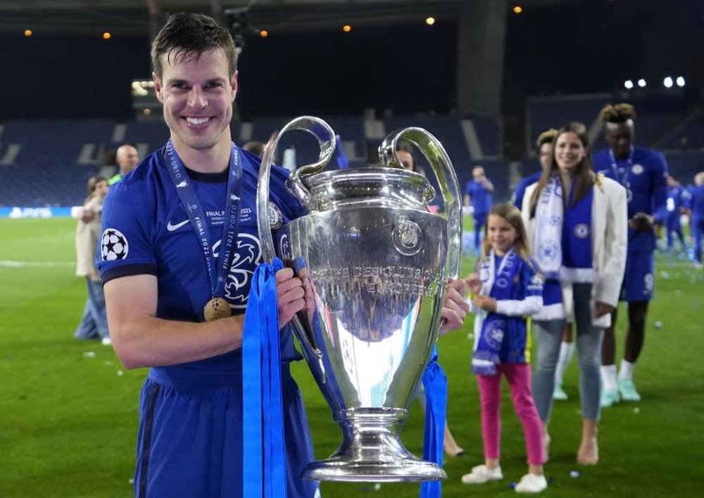 Azpilicueta features in the UCL team of the season. EFE