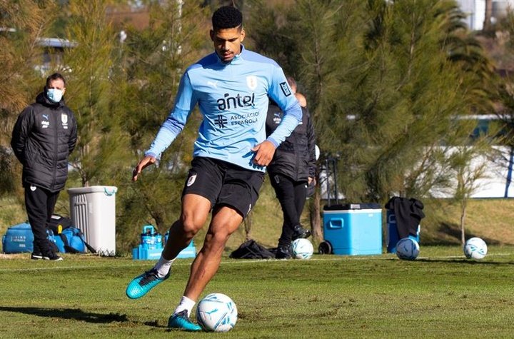 Uruguay confirmó la lesión de Ronald Araujo