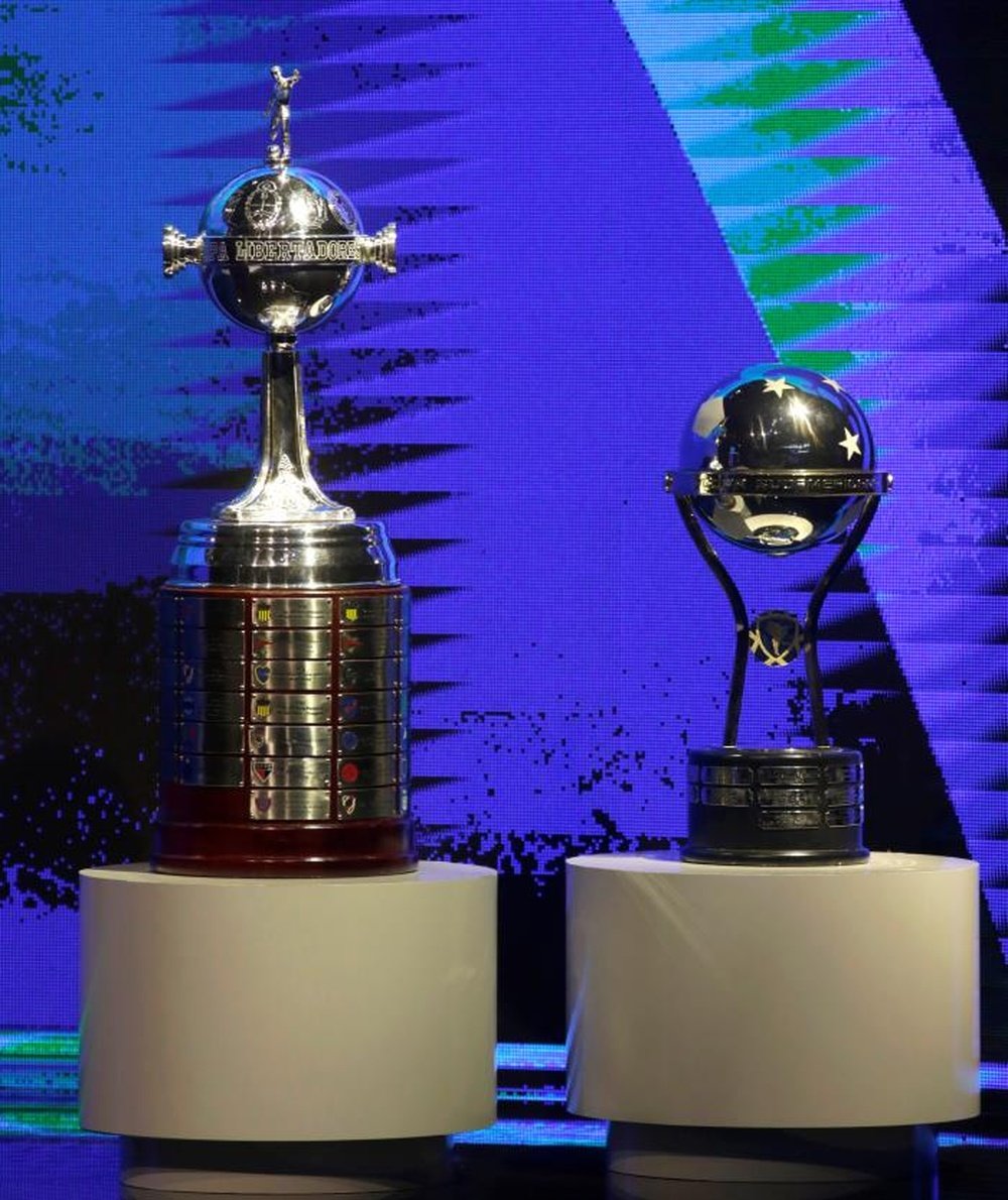 La CONMEBOL confirmó los horarios para la final de la Libertadores y la Sudamericana. EFE