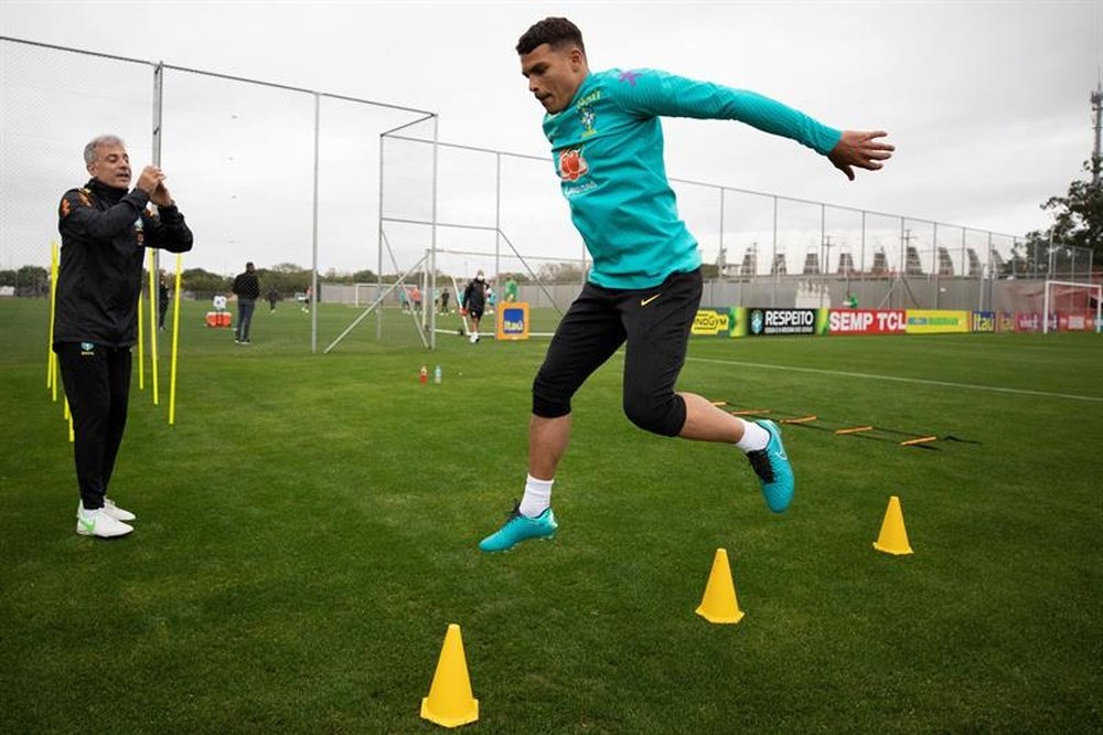 Comment Thiago Silva est devenu O Monstro ? EFE