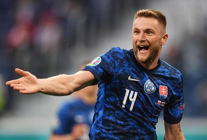 Eslovaquia saca tres puntos de la torpeza polaca