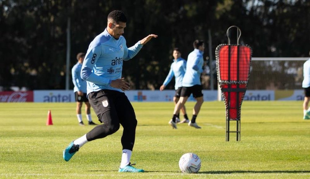 El Barcelona confirmó el regreso de Ronald Araujo. EFE
