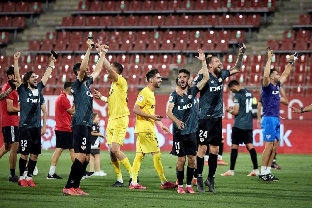 El Rayo Vallecano sigue confeccionando su plantilla tras regresar a Primera División. EFE