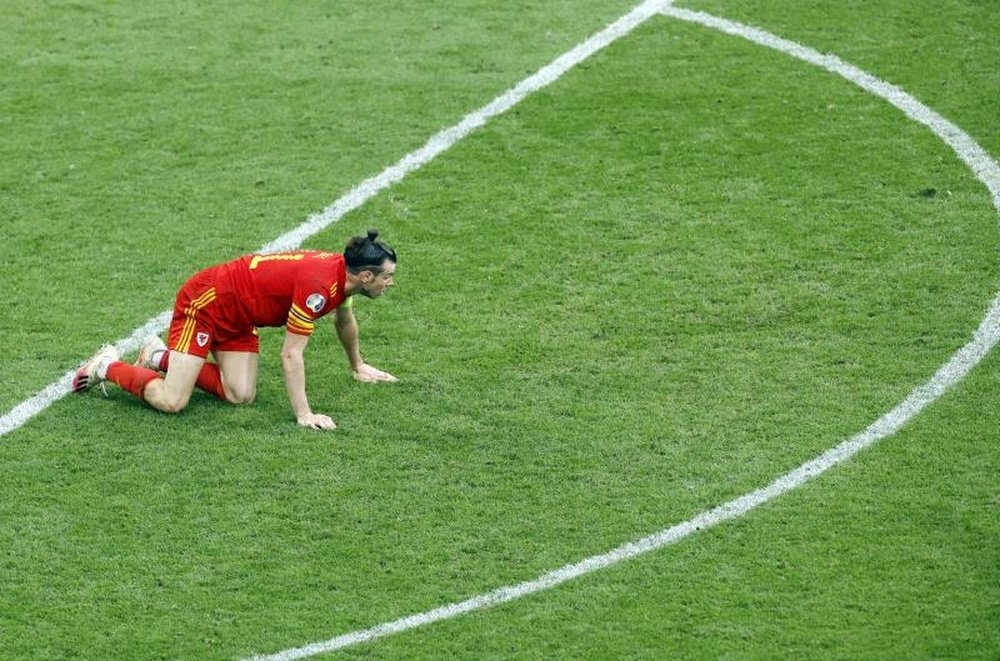 Bale se lesiona e vira dúvida para a partida contra a República Tcheca. AFP