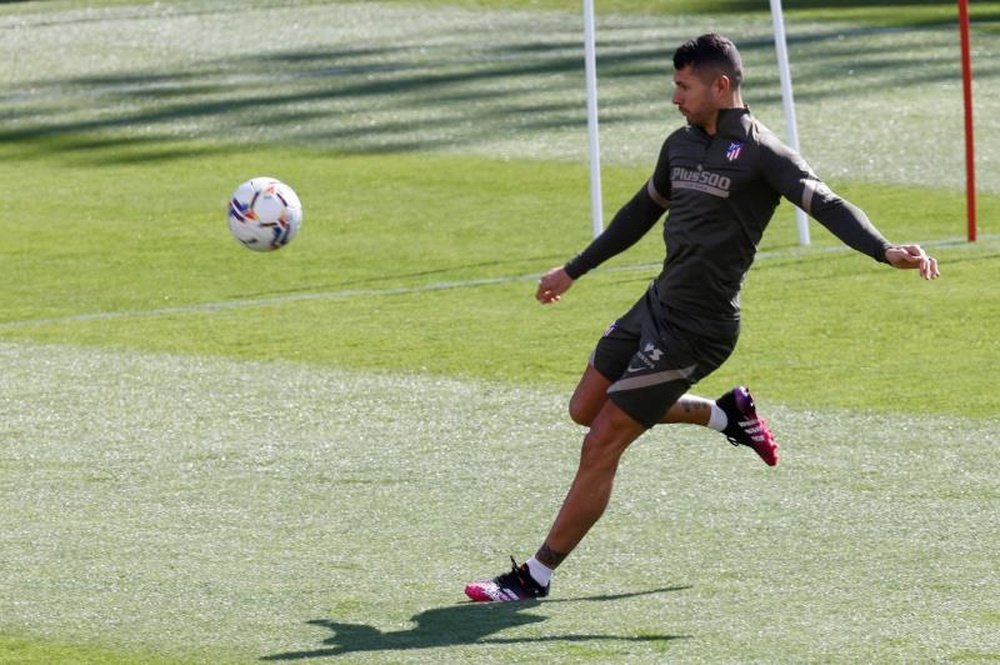 Vitolo no puede más y cuelga las botas. EFE/Archivo