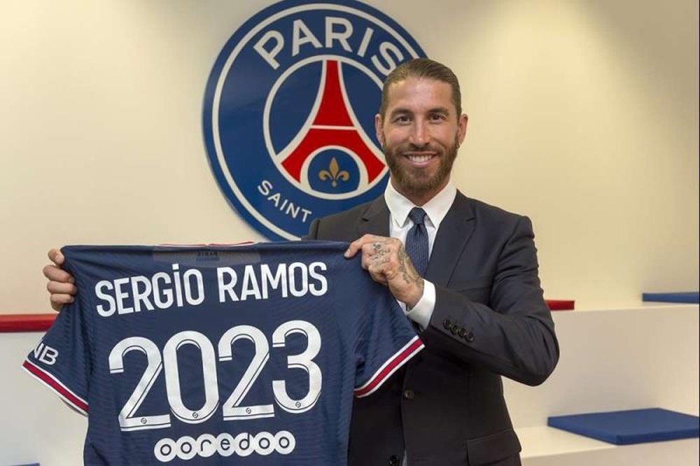 Les maillots de Sergio Ramos ont du succès à Paris. EFE