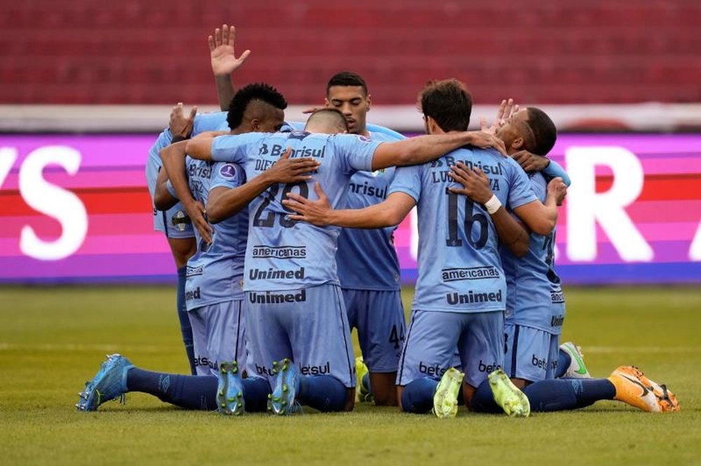 Diretores do Grêmio prometem não entrar em campo contra o Grêmio. EFE