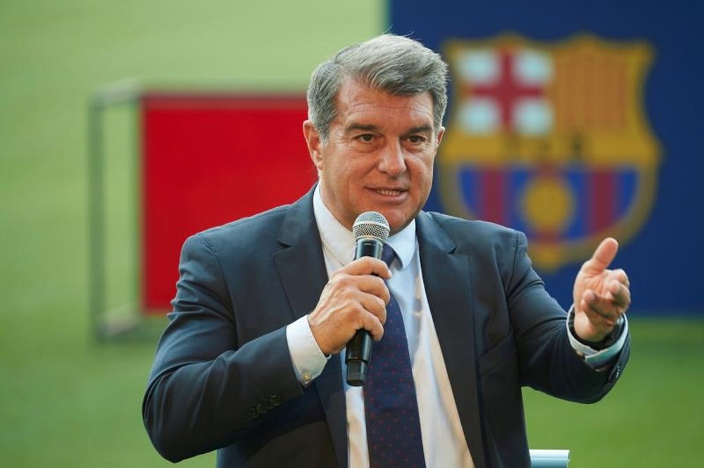 Laporta vai explicar a saída de Messi esta sexta-feira.EFE