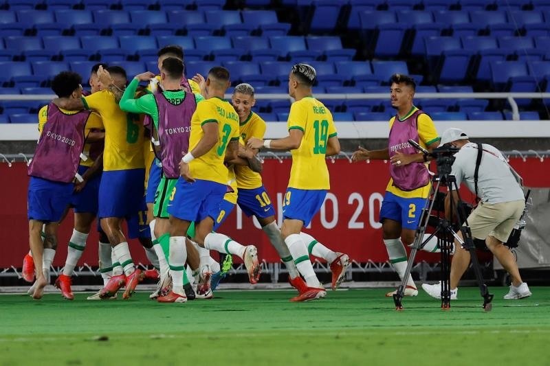 Brazil win second consecutive gold medal after beating Spain in men's Olympic final