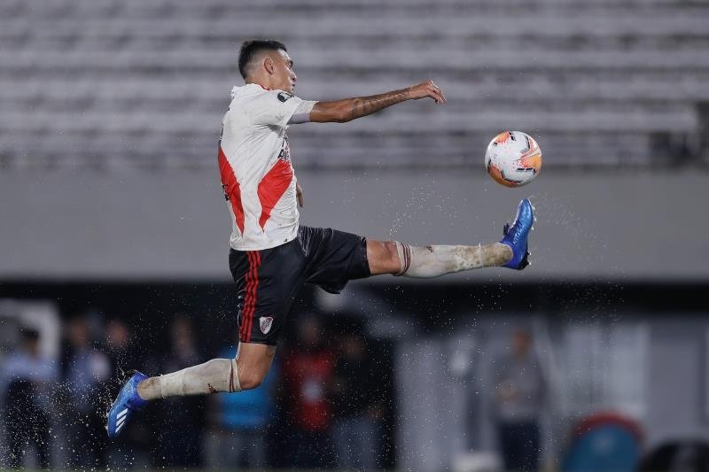 Matías Suárez sigue sin recuperarse de su lesión de rodilla. EFE