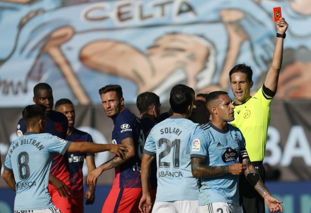 Munuera Montero impartirá justicia en el Real Sociedad-Barça. EFE
