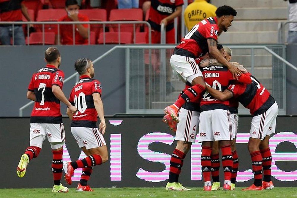 Flamengo es el tercer clasificado con dos partidos menos que Atlético Mineiro. Archivo/EFE