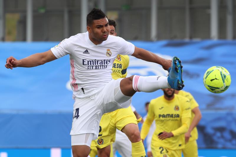 Chuteira casemiro sales