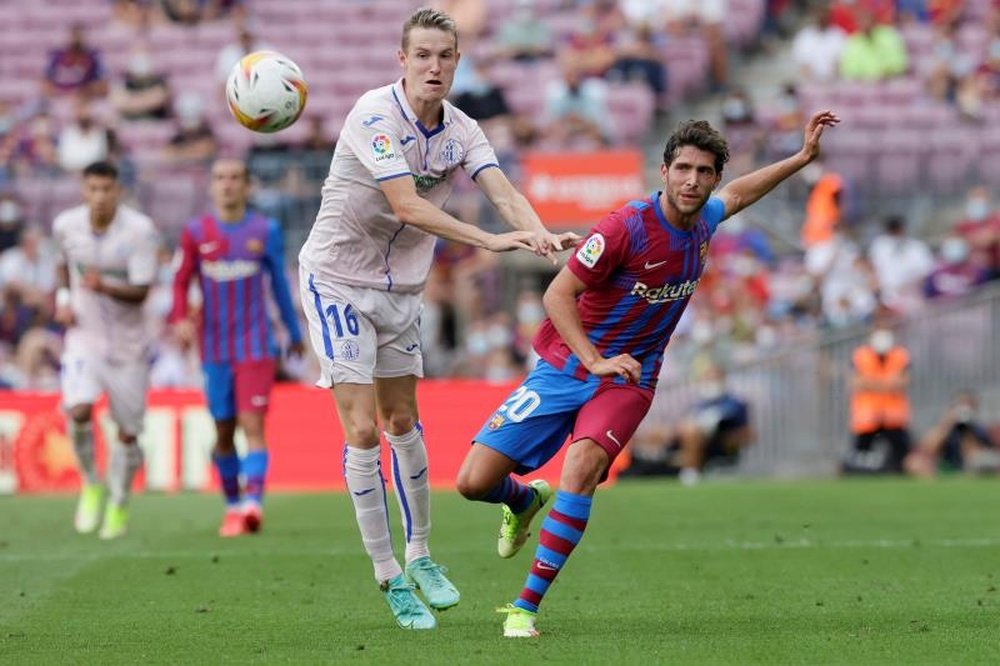 O Barça dá por certa a renovação de Sergi Roberto. AFP