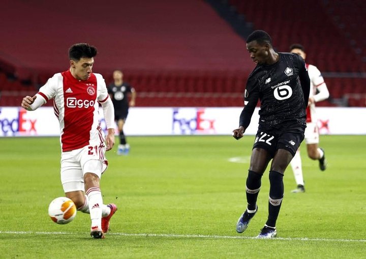 A renovação de Lisandro Martínez com o Ajax será para breve