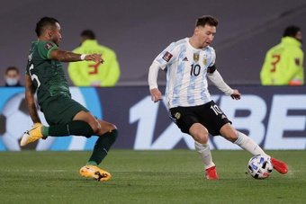 Après avoir battu l'Équateur (1-0) à domicile la semaine passée, l'Argentine se déplace ce mardi en Bolivie pour disputer son 2e match qualificatif pour la Coupe du monde 2026. Découvrez les compositions probables.