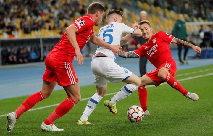 Vlachodimos y Boyko sostienen el empate en Kiev