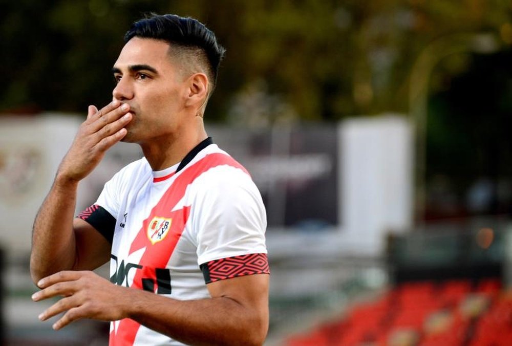 Radamel Falcao pode estrear nessa 5ª rodada da LaLiga. EFE/Víctor Lerena