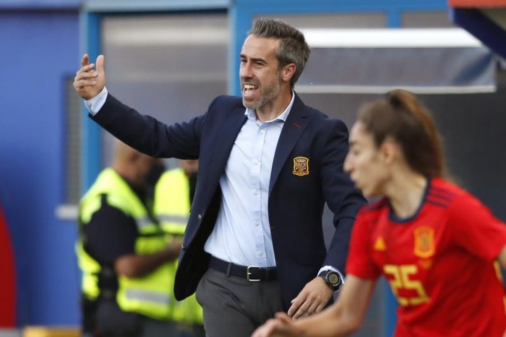 Jorge Vilda mostró las ganas de ganar a Hungría por primera vez. EFE