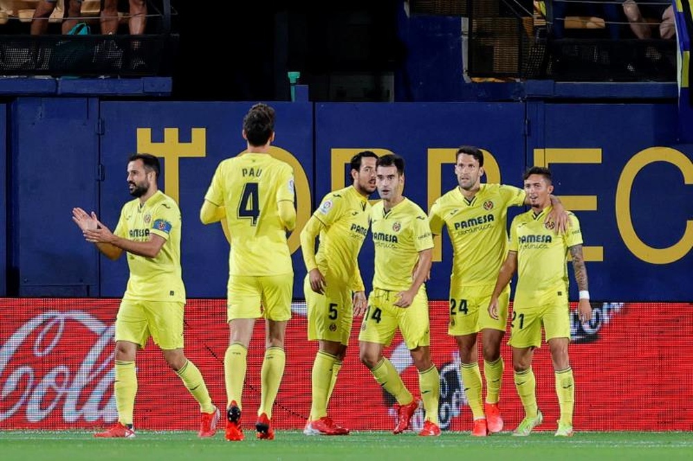 El Villarreal venció 4-1 al Elche. EFE