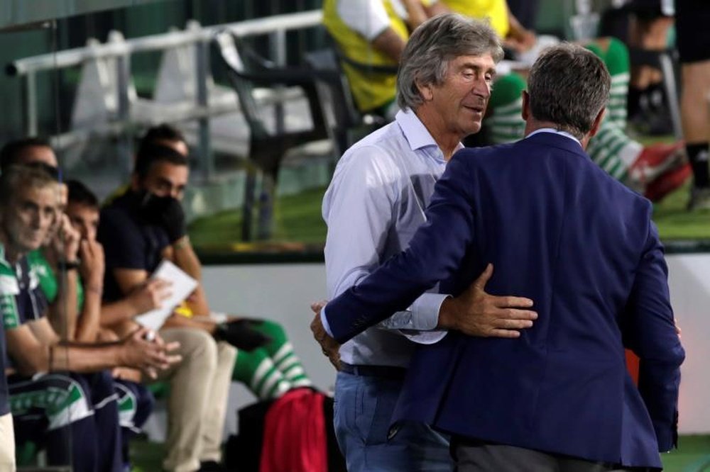 Pellegrini ha dejado a Míchel al borde del despido. EFE