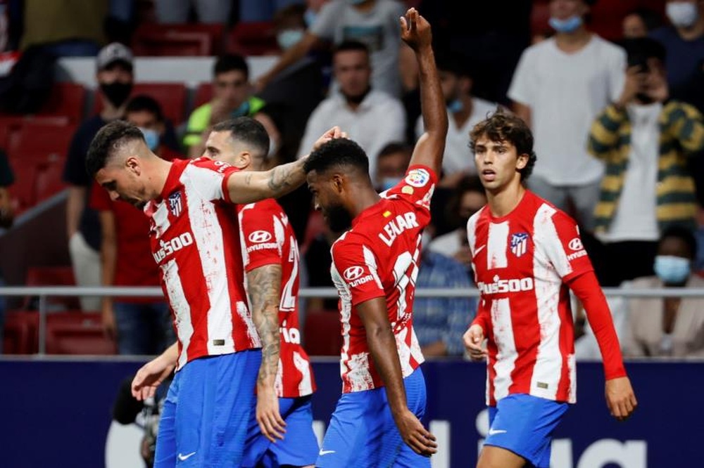 el Atlético no volverá al antiguo escudo. EFE