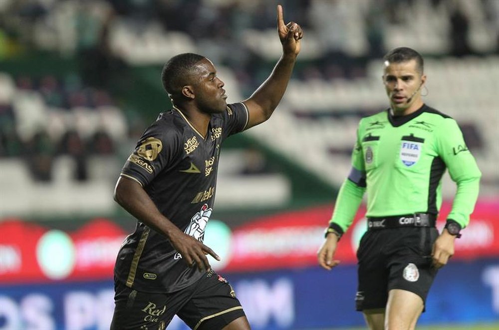L'attaquant costaricien Campbell entend récupérer les points perdus à domicile. EFE