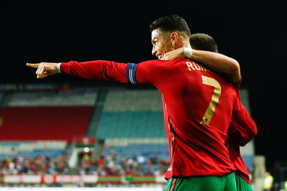 Cristiano surpasses Ramos and is the European with the most duels with his national team. EFE